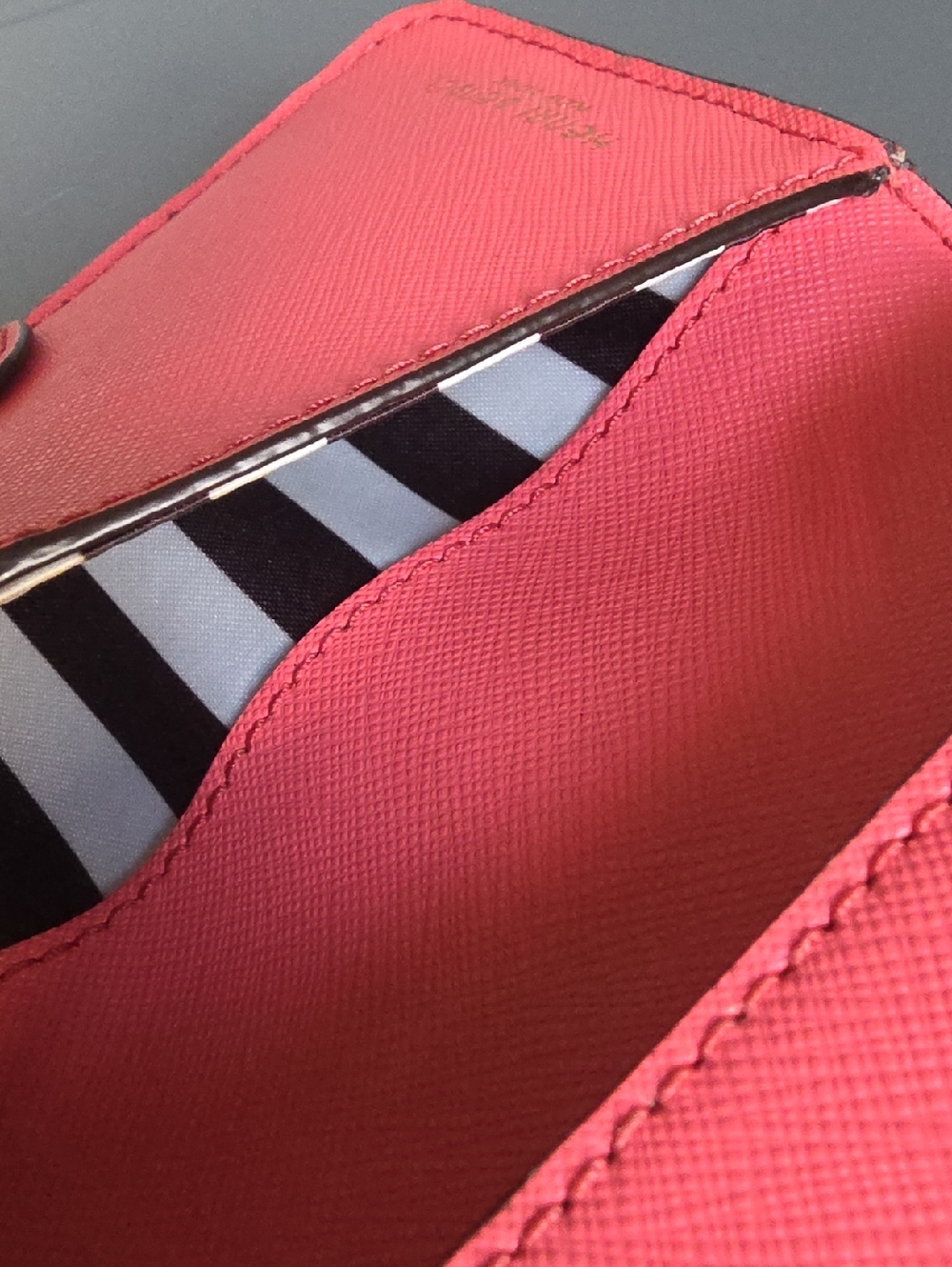 HENRI BENDEL Bright Coral With Floral Apllique Bifold Wallet - Picture 9 of 12